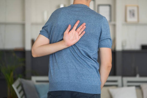 UPPER BACK PAIN